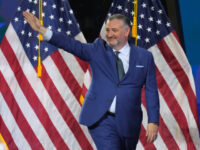 Fired-Up Crowd Interrupts Ted Cruz with ‘Ted, You Suck!’ Chants