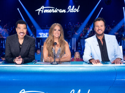 AMERICAN IDOL - "916 (Grand Finale)" - The Top 3 finalists give their all for th
