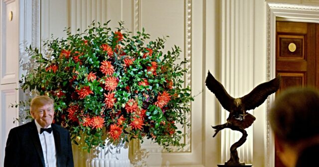 Trump gifts Xi bald eagle sculpture at state dinner