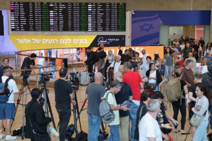 A flydubai plane bound for Tel Aviv was forced to land in Saudi Arabia on Wednesday after