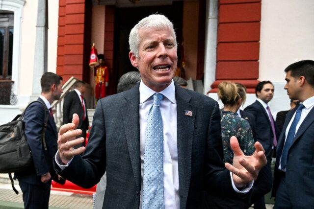 US Energy Secretary Chris Wright traveled to Venezuela to sign the massive oil deals