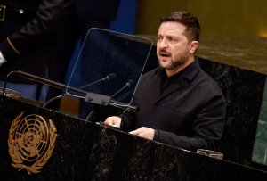 Zelensky warns U.N. about Putin, spread of Russian war, AI in battle