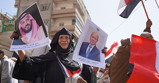 Saudi Arabia to Offer Amnesty to Yemenis as Battle with Houthis Rages