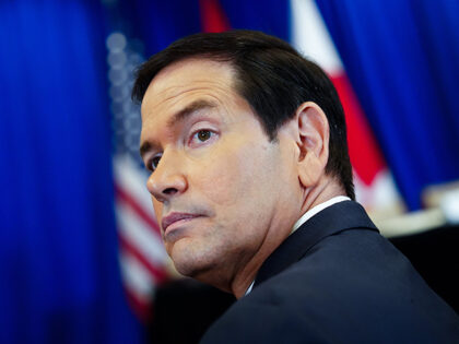 Title: Trump Image ID: 26266049163235 Article: Secretary of State Marco Rubio arrives ahea