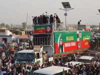 Thousands of Imran Khan Supporters March on Pakistan’s Capital
