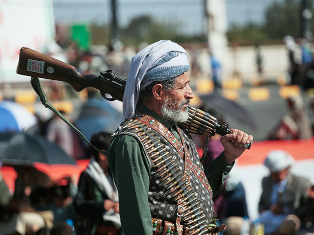 Houthis Launch Deadly Attack on Yemen’s Presidential Palace