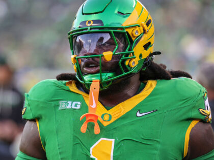 WATCH: Oregon’s Bear Alexander Accused of Dirty Hit on UCLA QB Nico Iamaleava’s Head