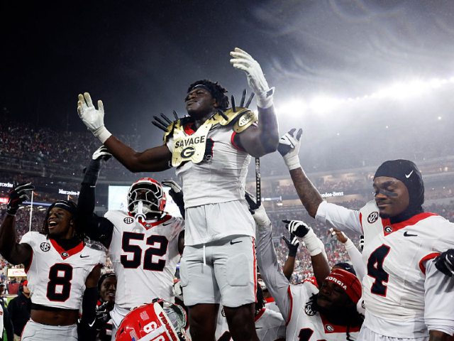 Video: Ticked off Fans Shower Georgia Players with Cans and Drinks after Beating Alabama