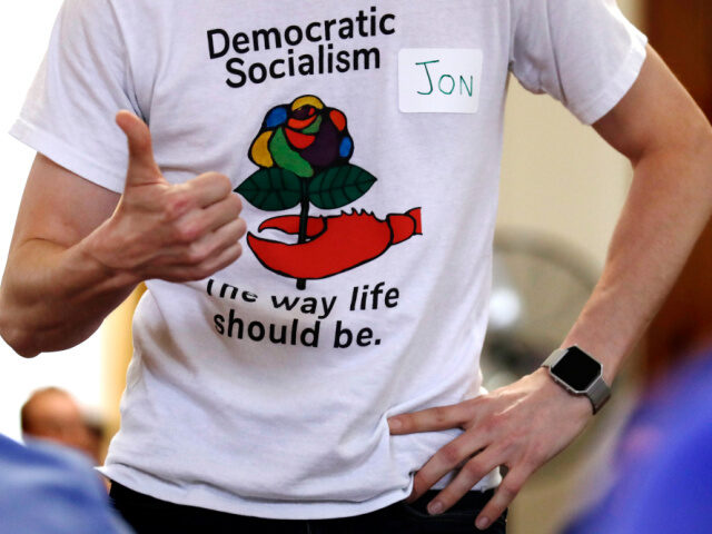 White House Puts Cost of Democratic Socialists’ Immigration Plan at $613 Billion