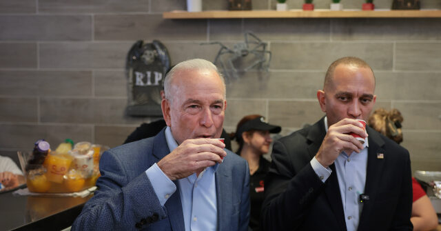 Cuban Bakeries in Miami Condemn Socialism After Uproar Following Hakeem Jeffries' Visit