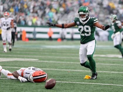 WATCH: Browns’ KC Concepcion Knocked Out by Vicious Hit in Jets Game