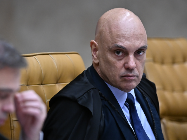 Brazil Court Goes on Censorship Spree Days Before Presidential Election