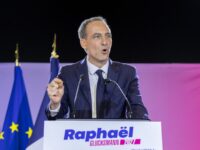 Socialist Party Primary Winner Vows to Prevent ‘Trump Supporters’ Taking Over France