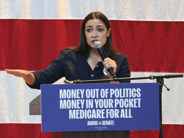 Report — Midterms: Democrats Split Between Focusing on Trans Agenda or 'Affordability'