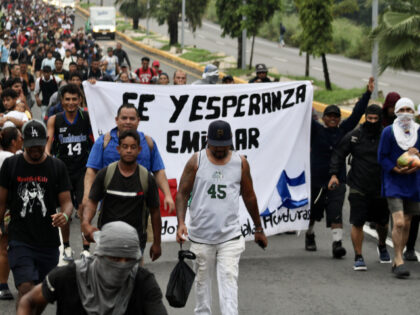 New Migrant Caravan Leaves Southern Mexico, Many Hoping for Democrat Win in Midterms (Jose