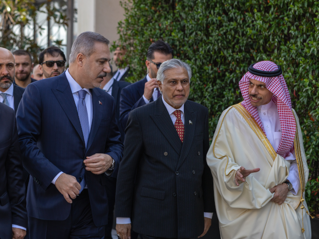 Saudi Arabia, Turkey, Pakistan hold emergency talks in Iran