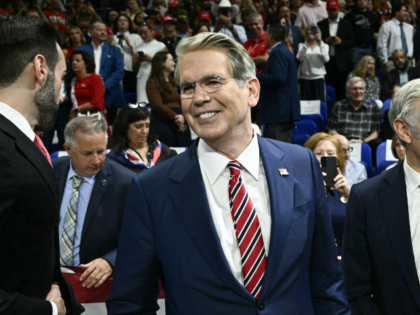 US Secretary of Treasury Scott Bessent (C) and Medicare and Medicaid Administrator Mehmet