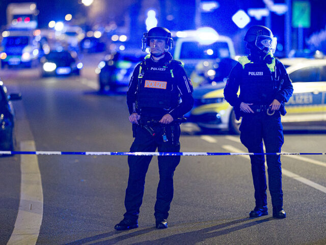 Car Plows Into Crowd in Neustadt am Rübenberge 27 October 2026, Lower Saxony, Neustadt am Rübenberge: Police officers are securing a cri