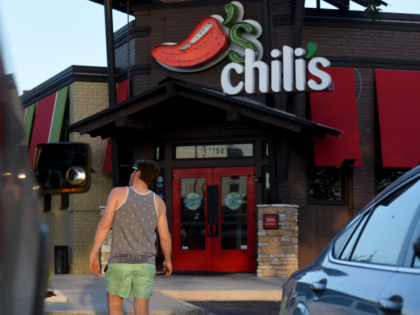 VIDEO — North Carolina: Three Customers Suffer Chemical Burns from Contaminated Chili’s Mar