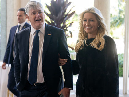 Fox News Hosts Sean Hannity and Ainsley Earhardt Tie the Knot at Wedding Attended by Political and 