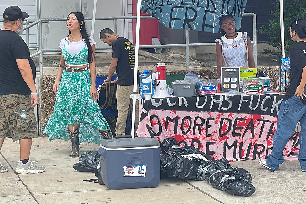 Democrat-Backed Anti-ICE Protesters March on Failing San Antonio Middle School with Vulgar Displays (Randy Clark/Breitbart Texas)