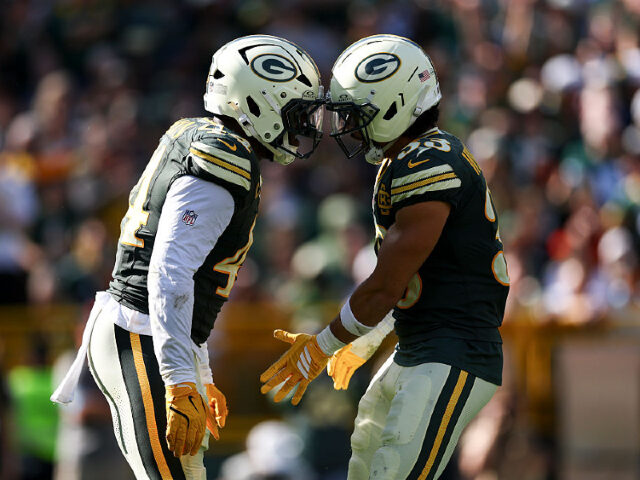 VIDEO: Bears Kicker Cairo Santos Attempts Sneaky Move on Packers Player as Rivalry Reignites