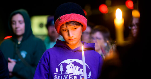 Father Who Killed Oregon School Attacker Describes Tense Seconds Before Pulling Trigger