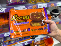 Reese’s Peanut Butter Pumpkin Packaging Changed Following Legal Battle over Candy’s Des