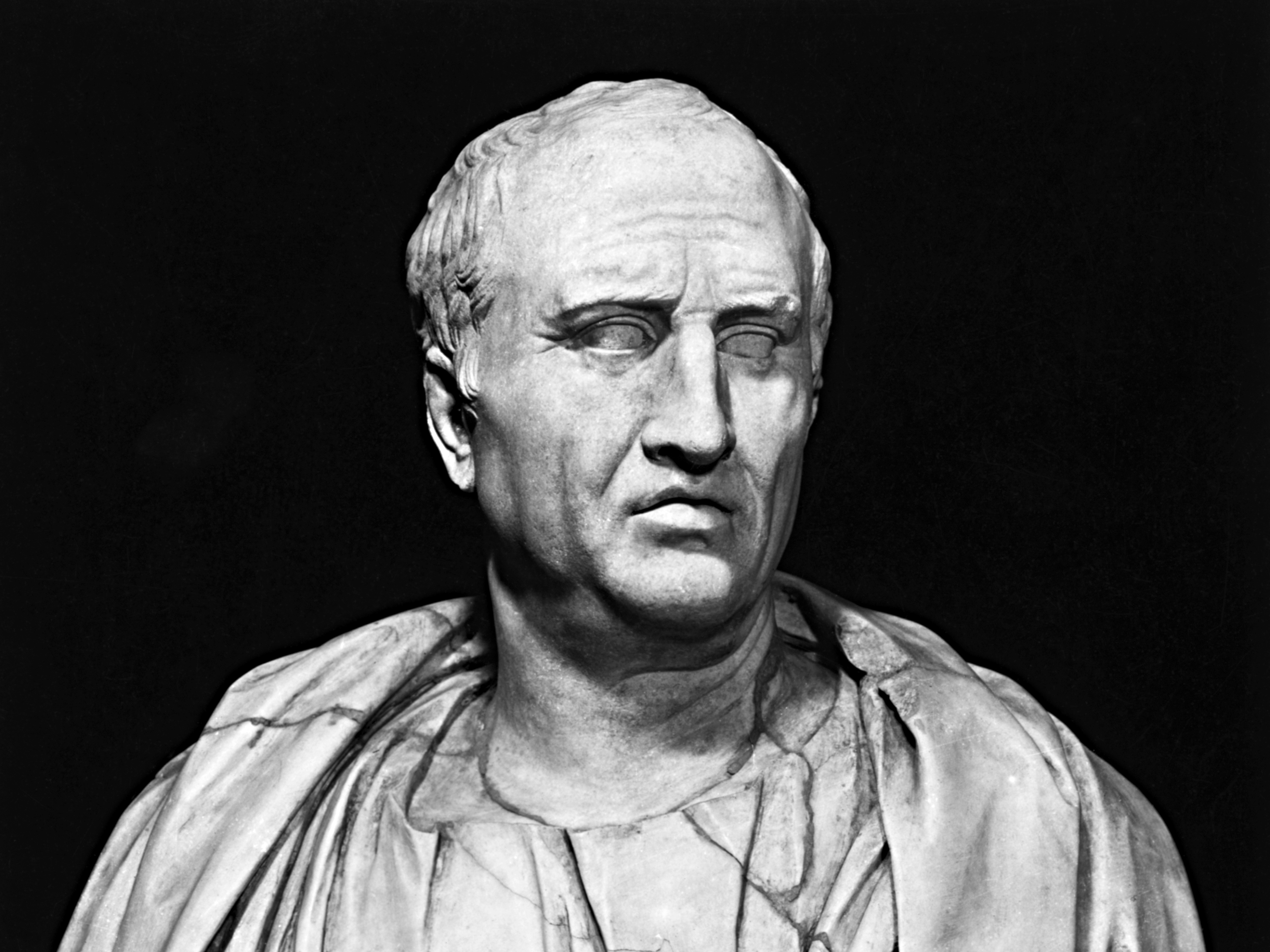 PHOTOS: Divers Find Treasures Linked to Roman Statesman Cicero