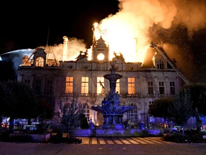 Trump Warns ‘France is Burning!’ as It Falls into Riot-Driven Lawlessness