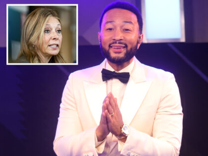 LOS ANGELES, CALIFORNIA - OCTOBER 22: John Legend performs on SiriusXM's The Flow at