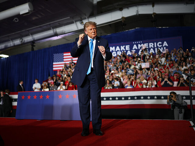 ‘Massive Support’ for Trump as Crowds Pack Nebraska Rally