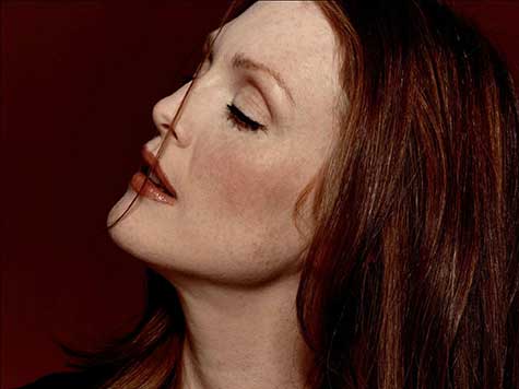Julianne Moore Trashes Palin: Obviously Sees No Good in Character She Plays