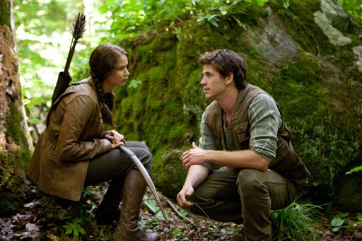 'Hunger Games,' 'Bridesmaids' Top MTV Movie Awards