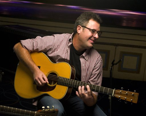 Country Crooner Vince Gill Feels Free as an Independent Artist