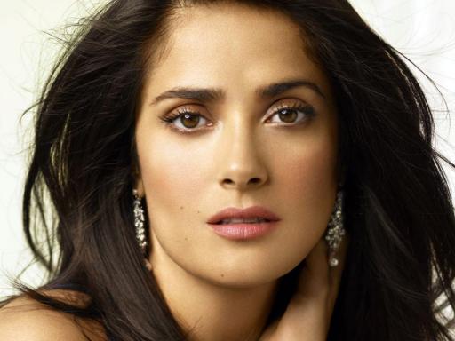 Salma Hayek 'Proud to Be Mexican'