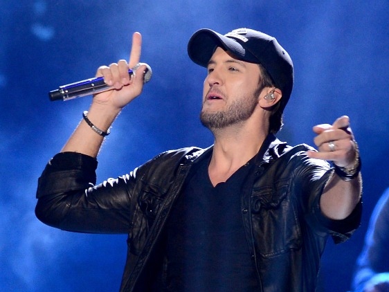 Luke Bryan Cleans Up at ACAs with 9 Awards