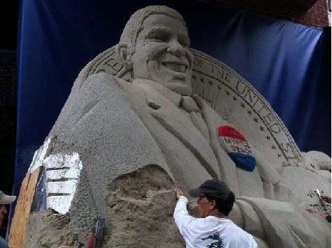 Obama Sand Sculpture at DNC Damaged by Rains
