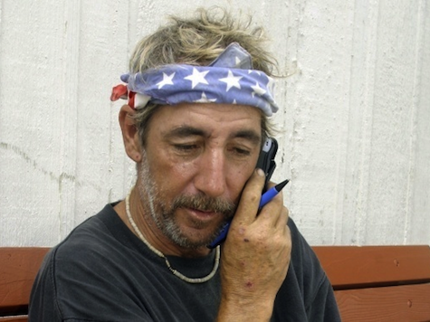 CA Gives Free Cellphones, Service to Homeless