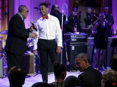 'Memphis Soul' Concert Rocks Fiscal Doomsayer White House