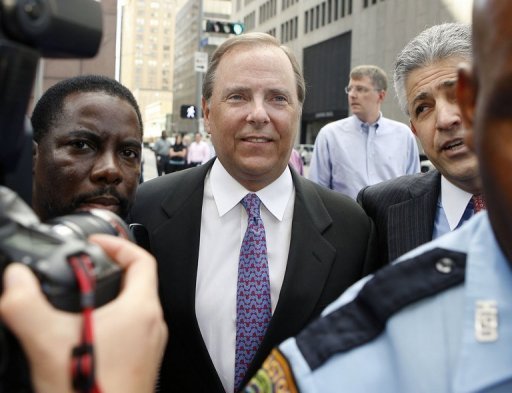 US cuts prison term of disgraced Enron CEO Skilling
