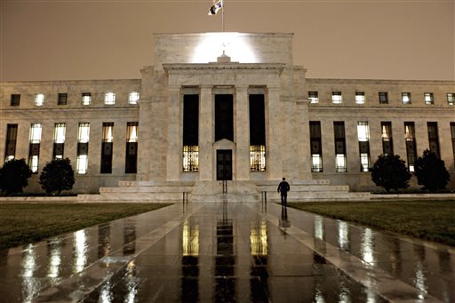 Dimmer View of Economy Makes Fed Pullback Unlikely
