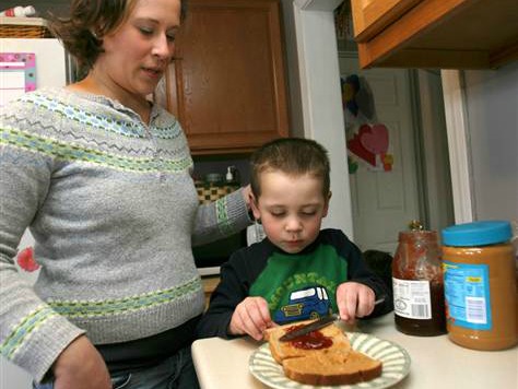 Feds Post Food Allergy Guidelines for Schools