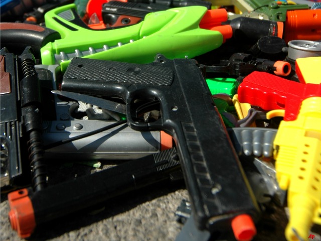 Halloween Toy Gun Prompts Washington School Lockdown