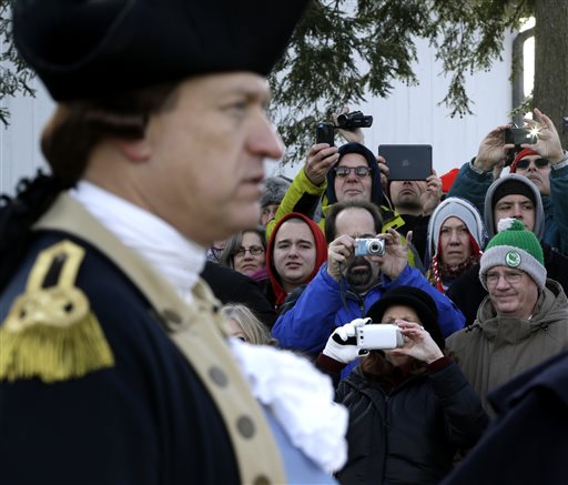 Crowds Relive Washington's 1776 River Crossing