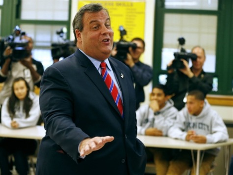 New Jersey DREAM Act: Chris Christie OKs Tuition Breaks for Illegals