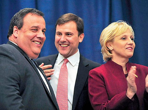 Chris Christie Backed by New Jersey Senate Republican Leader He Tried to Destroy