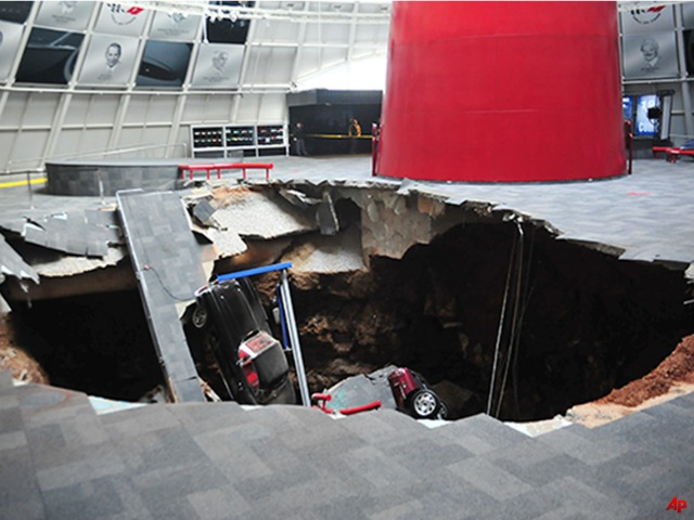 Sinkhole Collapses Part of Corvette Museum in Kentucky