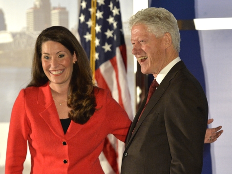 Bill Clinton Helps Sell Lundergan Grimes as Kentucky's future