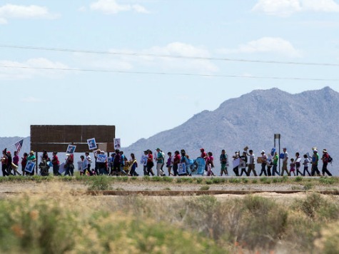 Report: Obama Considering Bond Hearings for Detained Illegal Immigrants